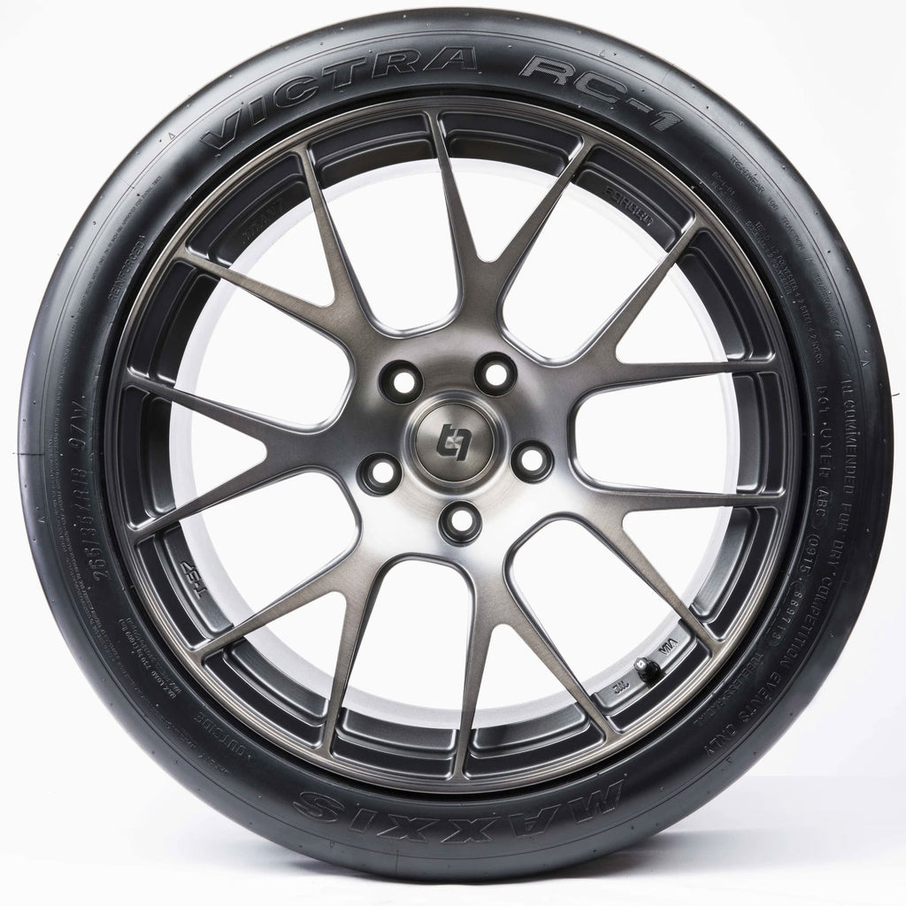 Maxxis Victra RC-1; Slickreifen in 235/40 R17 RC1 90W